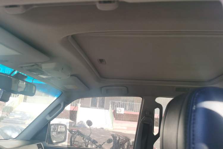 Used Mitsubishi Pajero 2012 3.0L Elite Edition Headliner