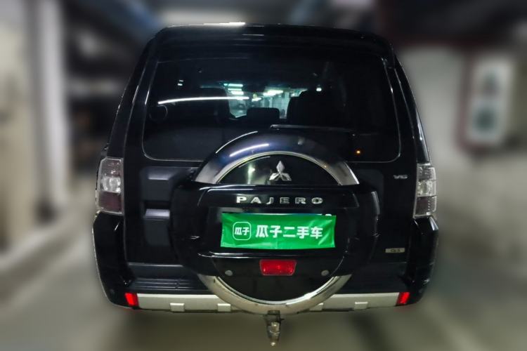 Used Mitsubishi Pajero 2012 3.0L Elite Edition Rear