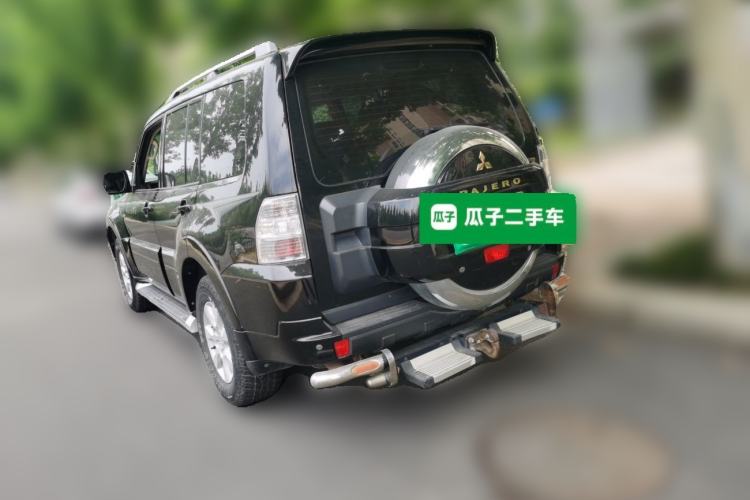 Used Mitsubishi Pajero 2012 3.0L Luxury Edition Rear Left 45 Deg
