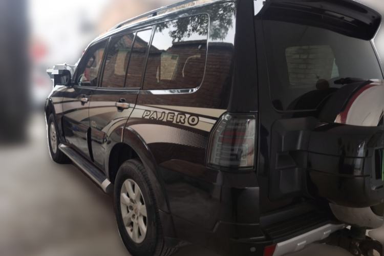 Used Mitsubishi Pajero 2012 3.0L Elite Upgrade Edition Rear Left 45 Deg