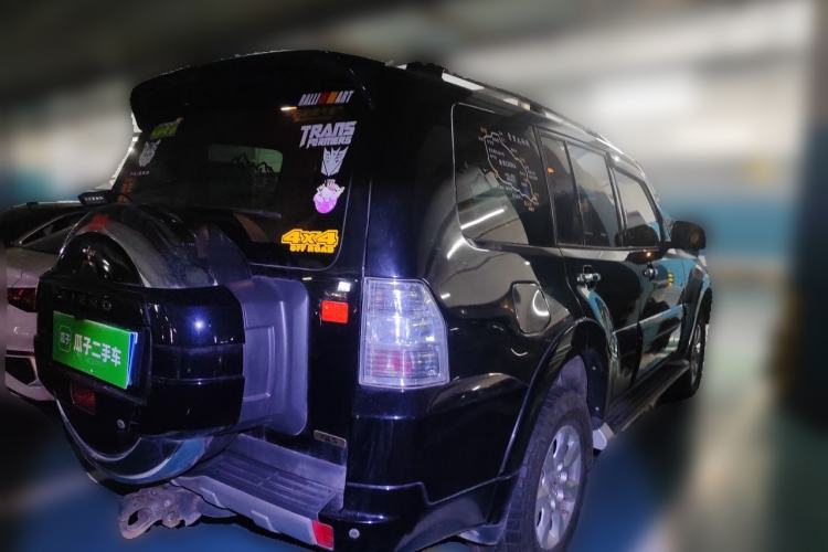 Used Mitsubishi Pajero 2012 3.0L Elite Upgrade Edition Rear Right 45 Deg