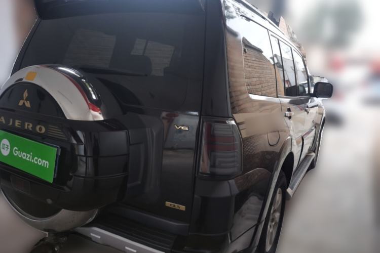 Used Mitsubishi Pajero 2012 3.0L Elite Upgrade Edition Rear Right 45 Deg