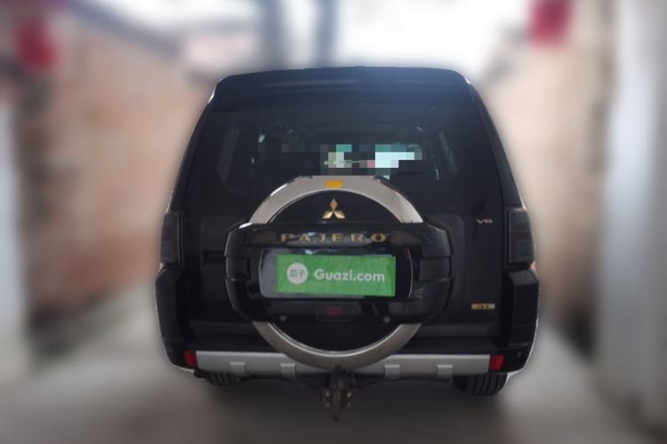 Used Mitsubishi Pajero 2012 3.0L Elite Upgrade Edition Rear