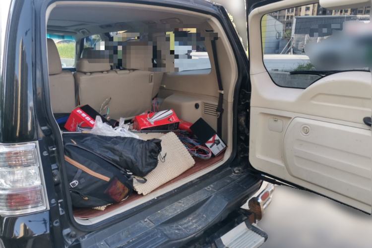 Used Mitsubishi Pajero 2012 3.0L Luxury Edition Trunk