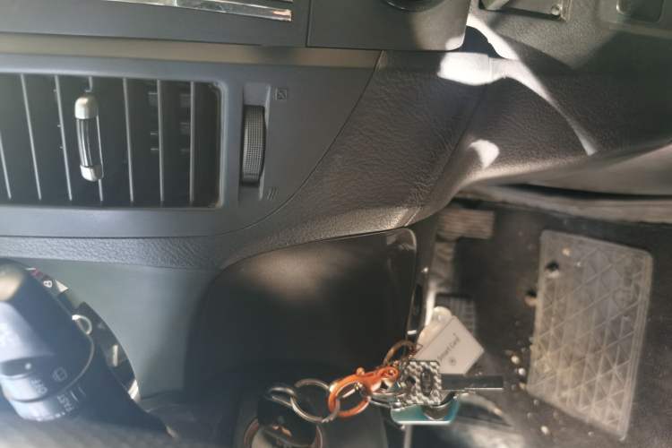 Used Mitsubishi Pajero 2012 3.0L Elite Edition Vehicle Key