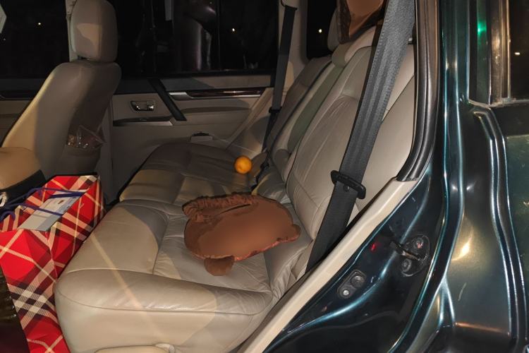 Used Mitsubishi Pajero 2012 3.0L Elite Upgrade Edition Left Rear Seat