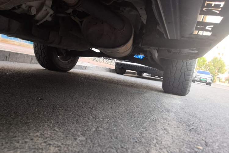 Used Mitsubishi Pajero 2012 3.0L Elite Edition Chassis Front Left