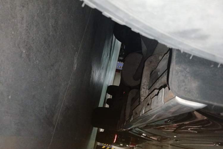 Used Mitsubishi Pajero 2012 3.0L Elite Edition Chassis Front Left