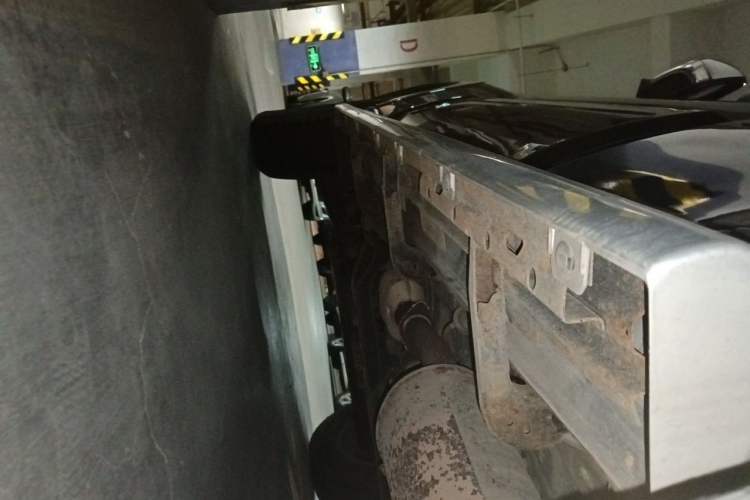 Used Mitsubishi Pajero 2012 3.0L Elite Edition Chassis Rear Left