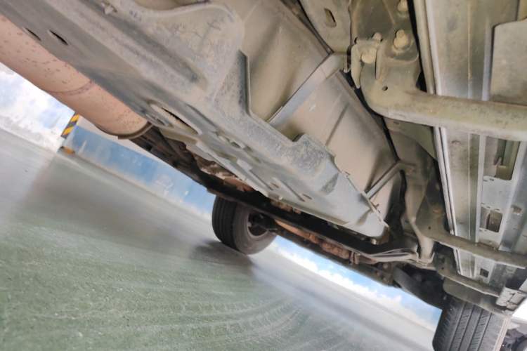 Used Mitsubishi Pajero  Chassis Rear Right