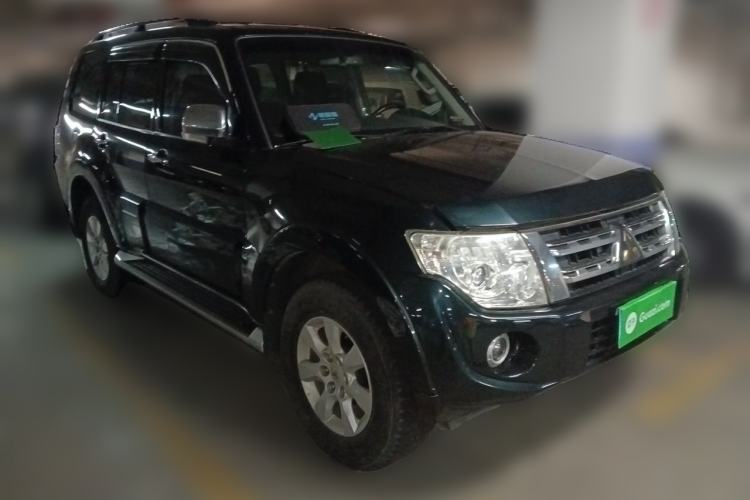 Used Mitsubishi Pajero 2012 3.0L Elite Edition Front Right 45 Deg