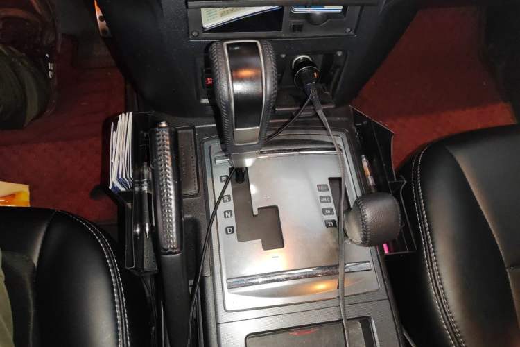 Used Mitsubishi Pajero  Gear Lever