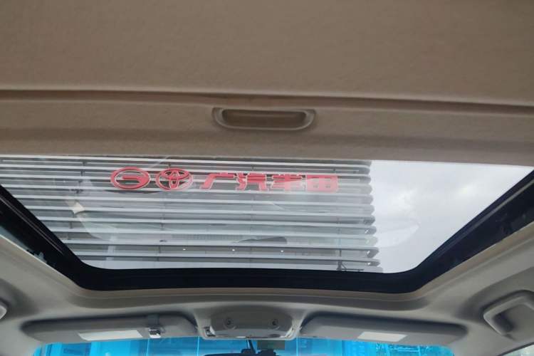 Used Mitsubishi Pajero 2012 3.0L Elite Upgrade Edition Headliner