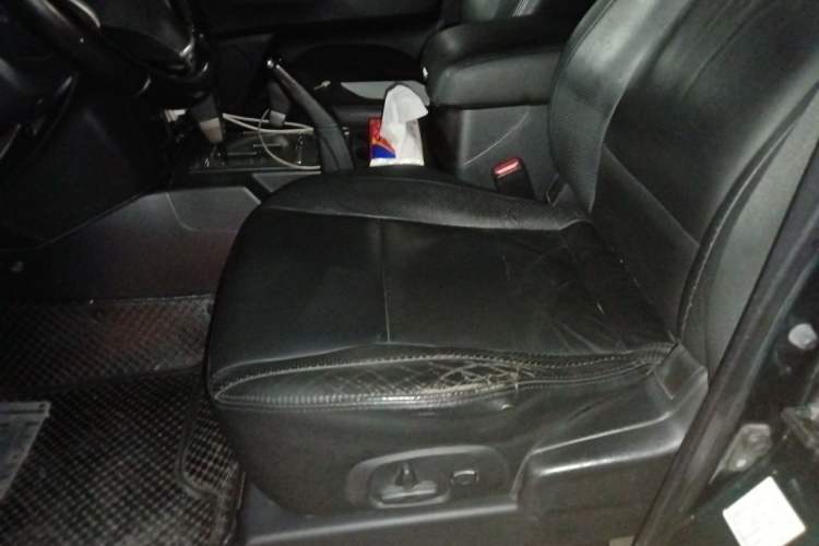 Used Mitsubishi Pajero 2012 3.0L Elite Edition Left Front Seat