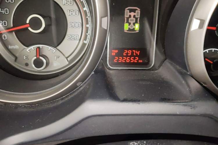Used Mitsubishi Pajero 2012 3.0L Elite Upgrade Edition Odometer Close Up