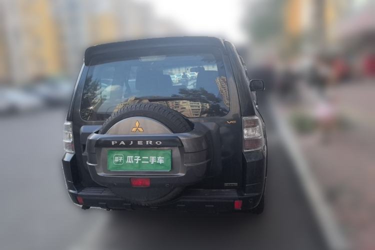 Used Mitsubishi Pajero 2012 3.0L Elite Edition Rear