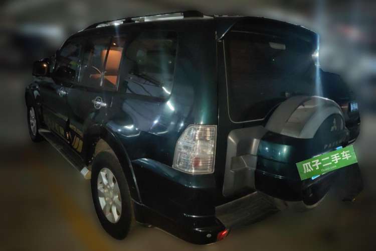 Used Mitsubishi Pajero 2012 3.0L Luxury Edition Rear Left 45 Deg