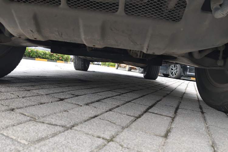 Used Mitsubishi Pajero 2012 3.0L Elite Edition Chassis Front