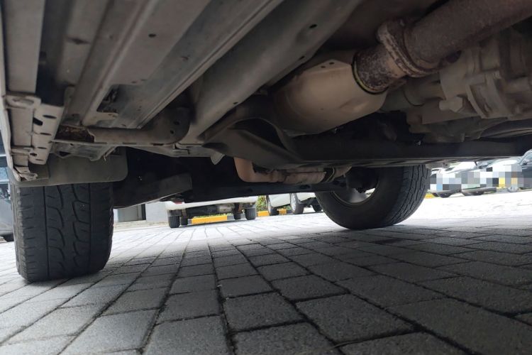 Used Mitsubishi Pajero 2012 3.0L Elite Edition Chassis Front Left