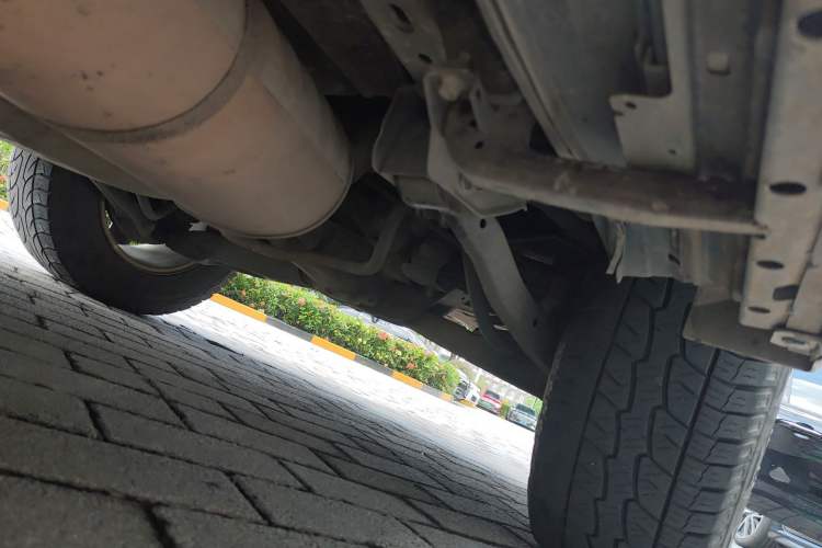 Used Mitsubishi Pajero 2012 3.0L Elite Edition Chassis Rear Left
