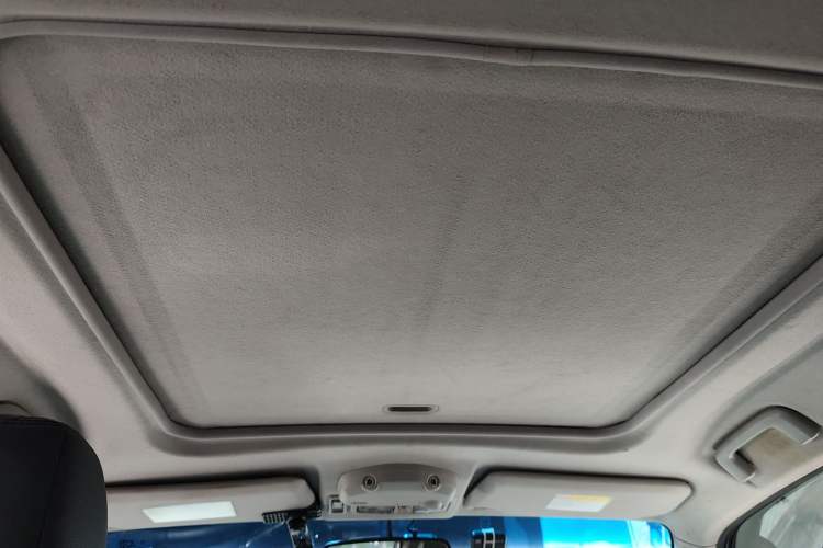 Used Mitsubishi Pajero 2012 3.0L Elite Edition Headliner