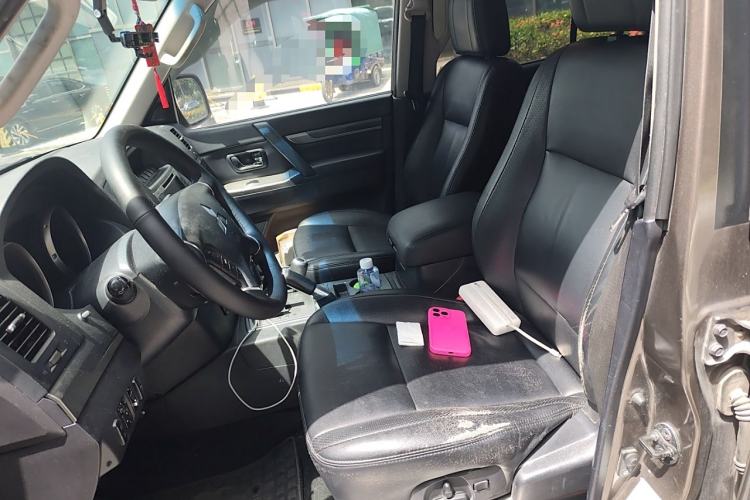 Used Mitsubishi Pajero 2012 3.0L Elite Edition Left Front Seat