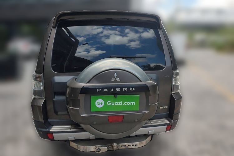 Used Mitsubishi Pajero 2012 3.0L Elite Edition Rear