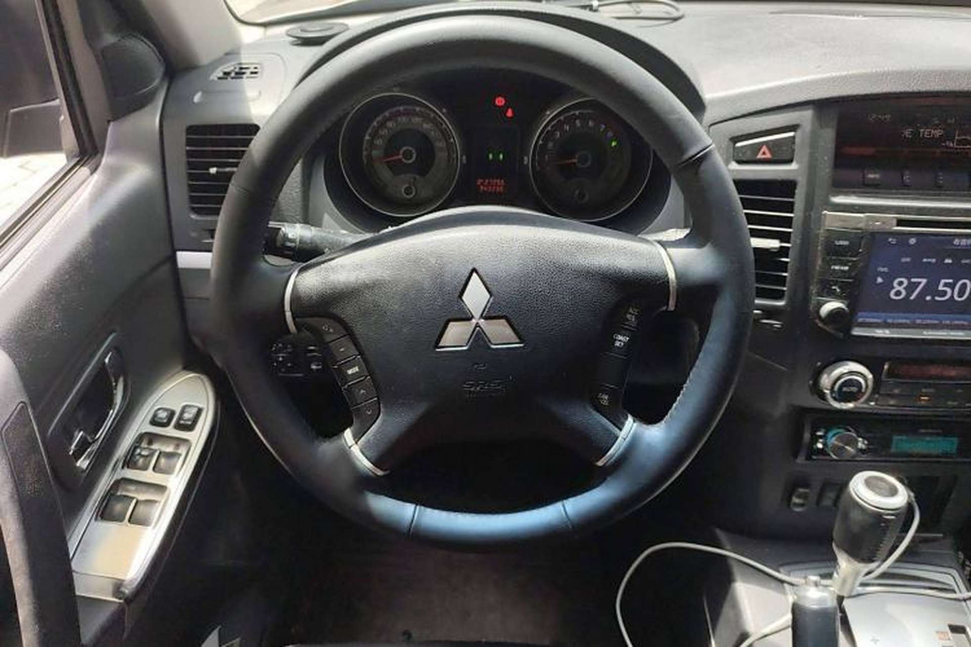Used Mitsubishi Pajero 2012 3.0L Elite Edition Steering Wheel