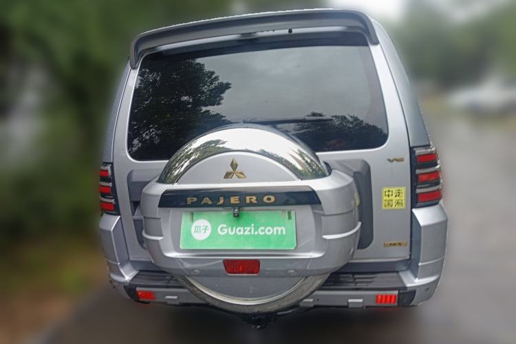 Used Mitsubishi Pajero 2012 3.0L Elite Upgrade Edition Exterior 4
