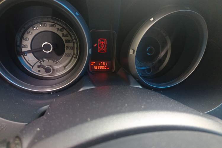 Used Mitsubishi Pajero 2012 3.0L Elite Upgrade Edition Odometer Close Up