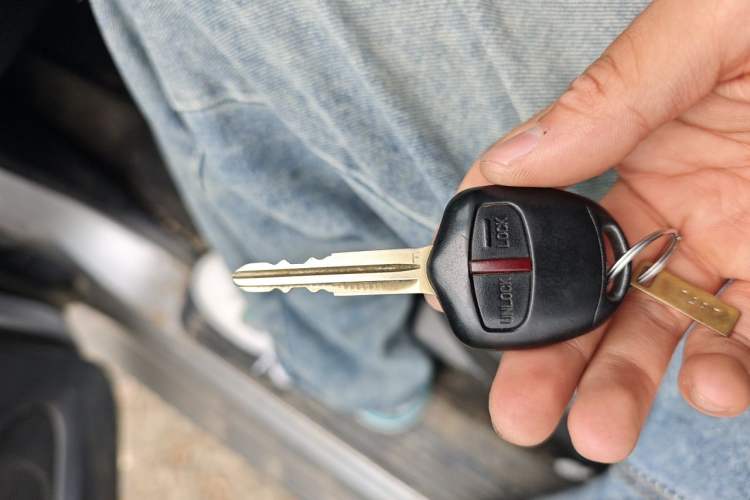 Used Mitsubishi Pajero 2012 3.0L Elite Edition Vehicle Key