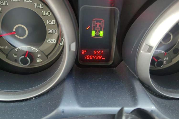 Used Mitsubishi Pajero 2012 3.0L Luxury Edition Odometer Close Up