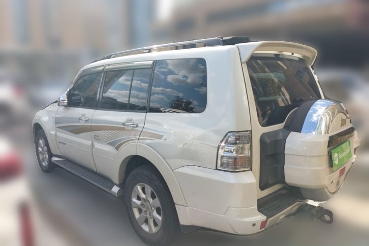 Used Mitsubishi Pajero 2012 3.0L Elite Upgrade Edition Rear Left 45 Deg