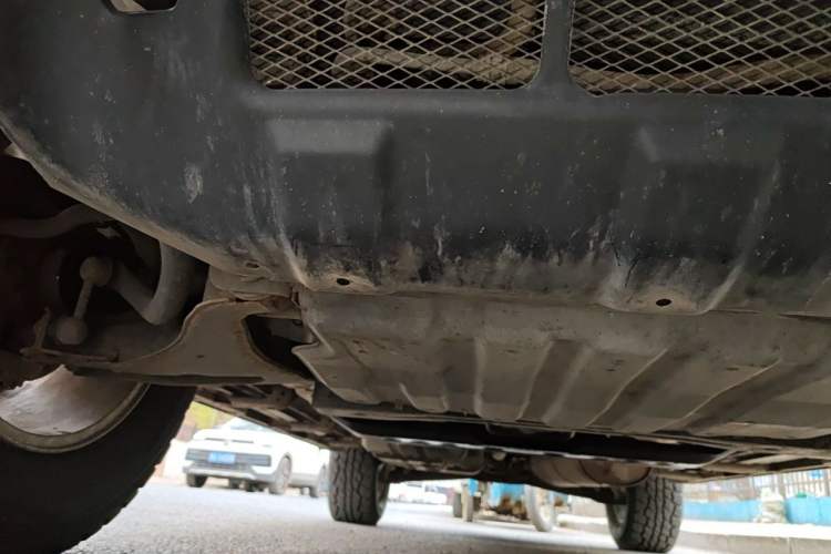 Used Mitsubishi Pajero 2014 3.0L Luxury Edition Chassis Front