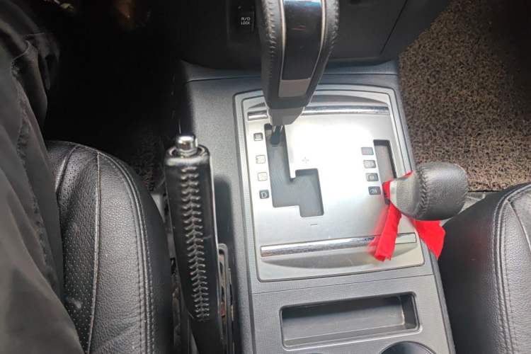 Used Mitsubishi Pajero 2014 3.0L Elite Upgrade Edition Gear Lever