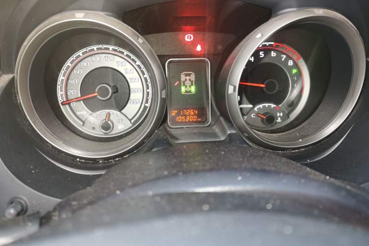 Used Mitsubishi Pajero 2014 3.0L Elite Upgrade Edition Odometer Close Up