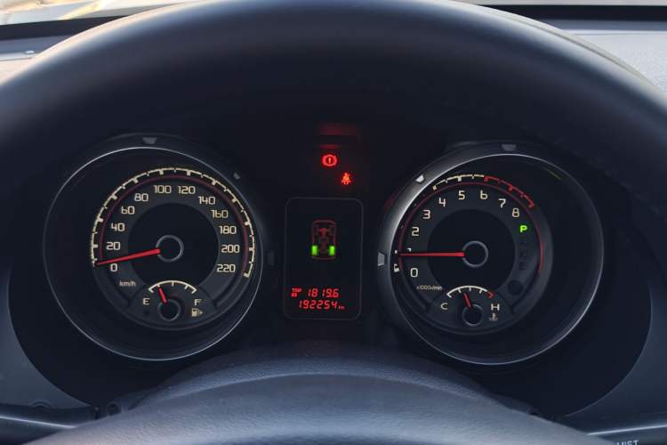 Used Mitsubishi Pajero 2014 3.0L Elite Edition Odometer Close Up