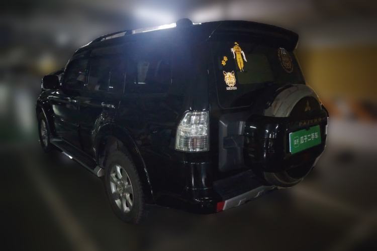 Used Mitsubishi Pajero 2014 3.0L Elite Upgrade Edition Rear Left 45 Deg