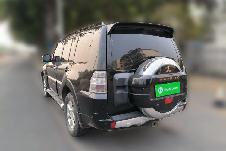 Used Mitsubishi Pajero 2014 3.0L Elite Upgrade Edition Rear Left 45 Deg