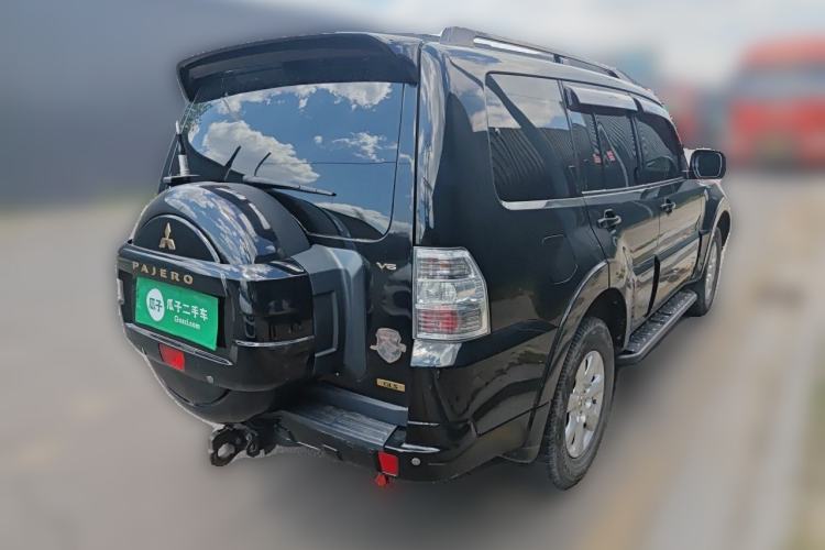 Used Mitsubishi Pajero 2014 3.0L Elite Upgrade Edition Rear Right 45 Deg