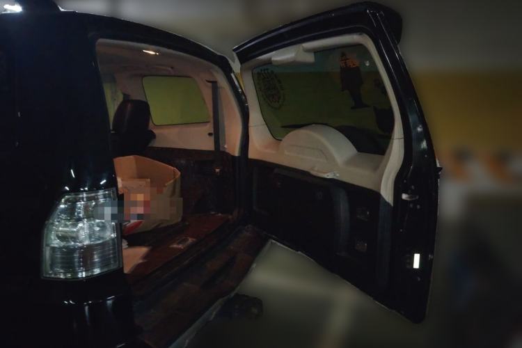 Used Mitsubishi Pajero 2014 3.0L Elite Upgrade Edition Trunk