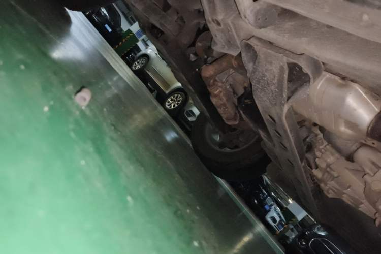 Used Mitsubishi Pajero 2014 3.0L Elite Edition Chassis Front Left