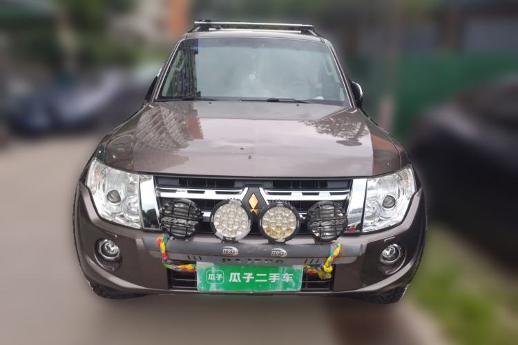 Used Mitsubishi Pajero 2014 3.0L Elite Upgrade Edition Front