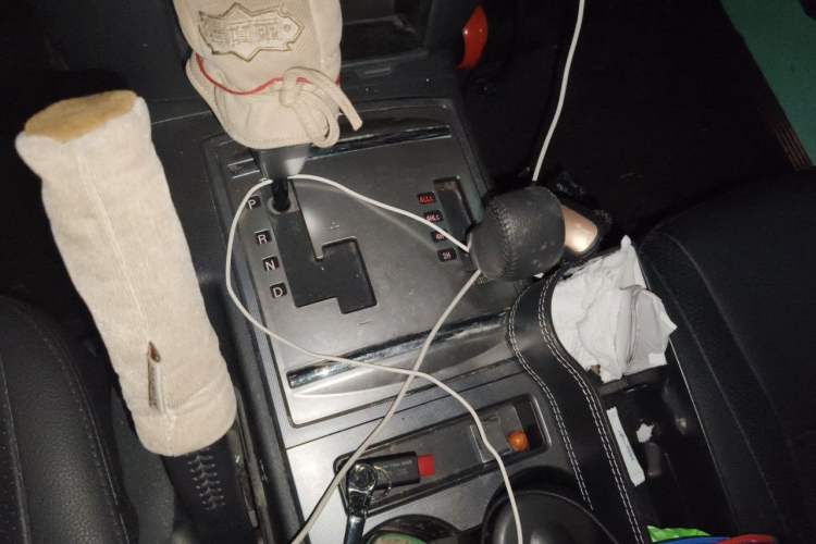 Used Mitsubishi Pajero 2014 3.0L Elite Edition Gear Lever