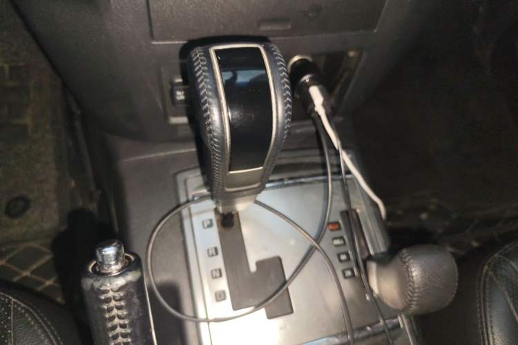 Used Mitsubishi Pajero 2014 3.0L Elite Upgrade Edition Gear Lever