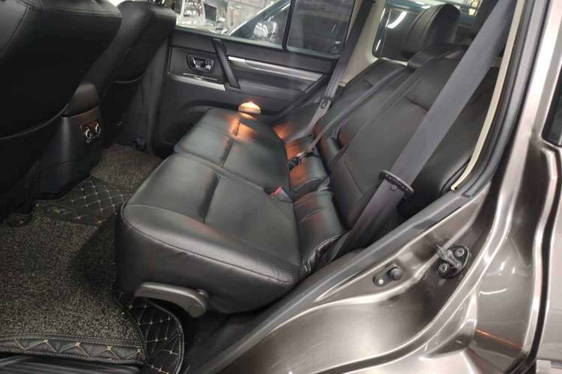 Used Mitsubishi Pajero 2014 3.0L Elite Edition Left Rear Seat