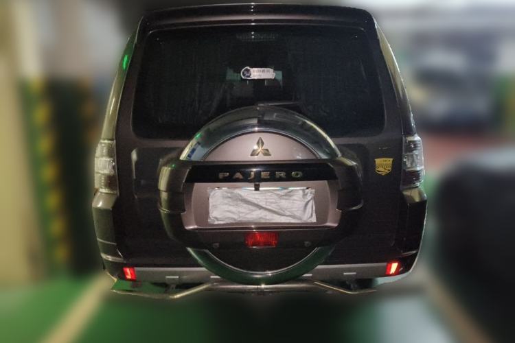 Used Mitsubishi Pajero 2014 3.0L Elite Edition Rear