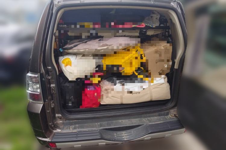 Used Mitsubishi Pajero 2014 3.0L Elite Upgrade Edition Trunk