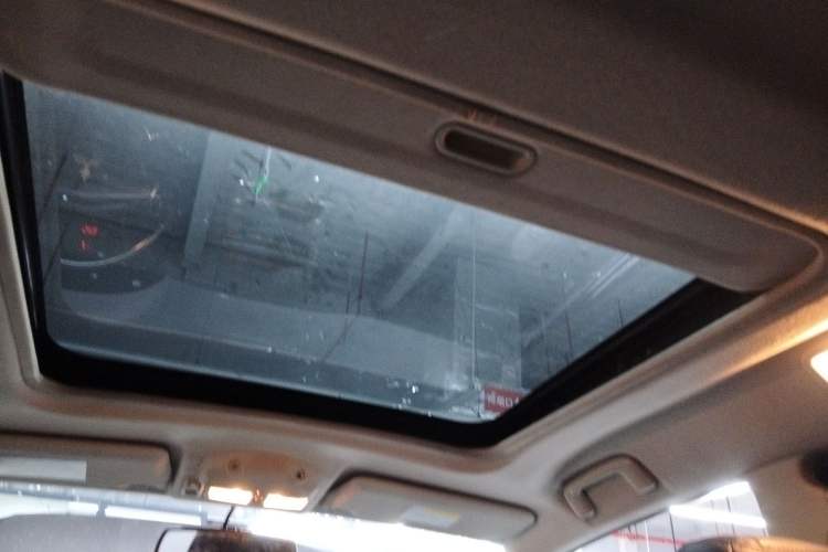 Used Mitsubishi Pajero 2014 3.0L Elite Edition Headliner