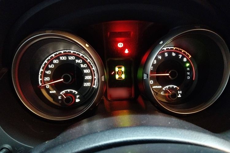 Used Mitsubishi Pajero 2014 3.0L Elite Edition Instrument Cluster